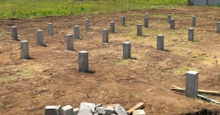 Фундамент на забивных жб сваях под ключ в Лобне - фундамент из забивных железобетонных свай цена от 3112 руб/м2
